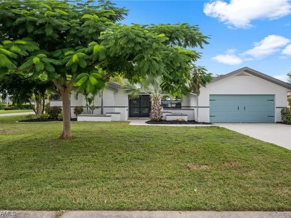 701 Astarias Cir, Fort Myers, FL 33919