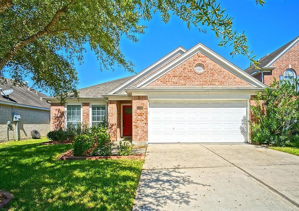 1st image of 11915 Fountain Brook Dr