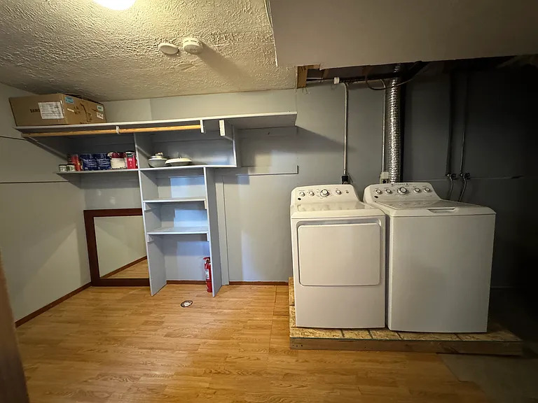 13519 Atwood Ave — Photo 36