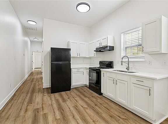 4th image of 2643 Dumaine St