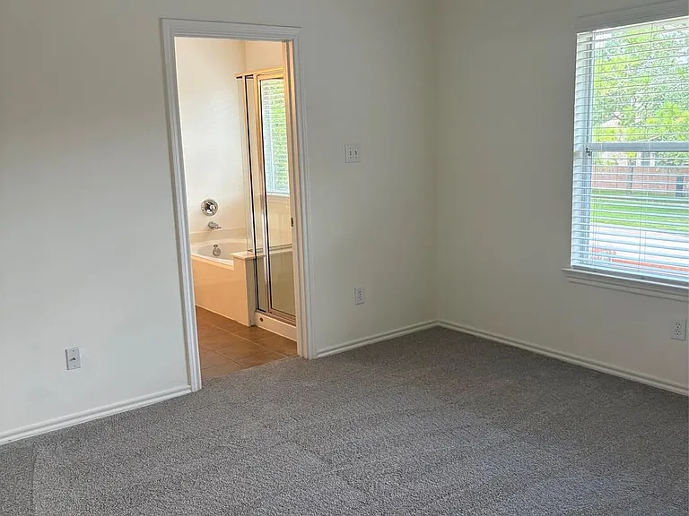25250 Finchgrove Ln — Photo 10