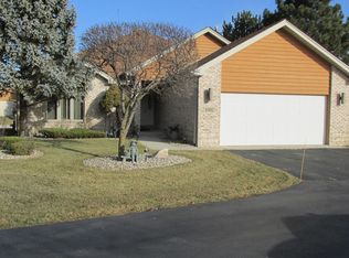 6502 Scotch Pine Dr, Tinley Park, IL 60477