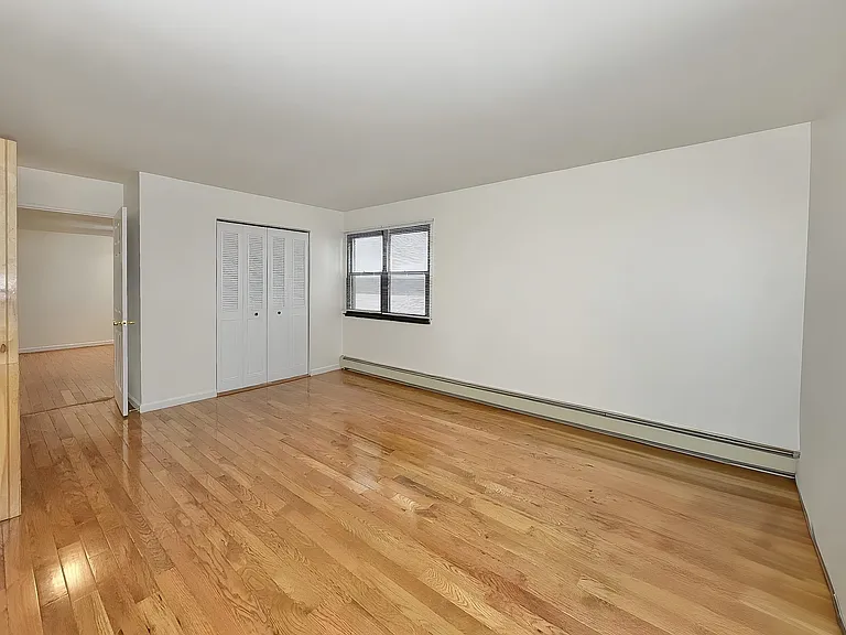 56 68th St #3 — Photo 10