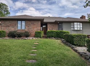 3958 S Clay Ave, Springfield, MO 65807