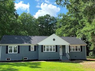 201 Maben Ave, Blackstone, VA 23824