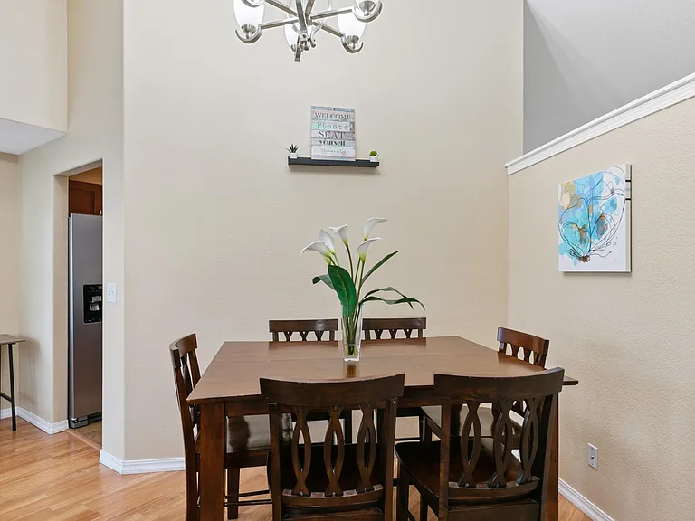 1207 NE 166th Ave — Photo 4