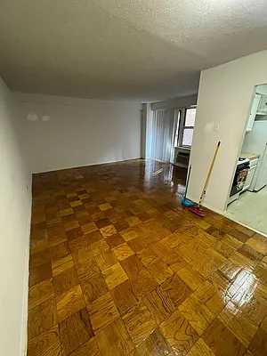 Rented by Contact Realty | media 2