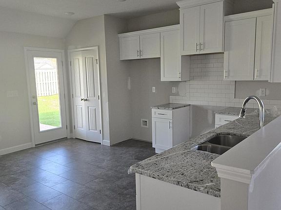 3rd image of 8497 Bannock Circle