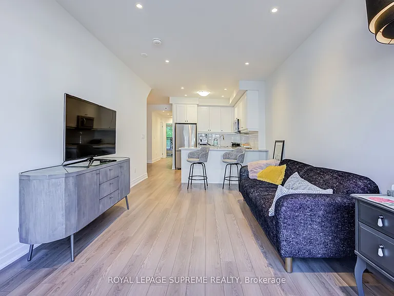 652 Cricklewood Dr #207 — Photo 6