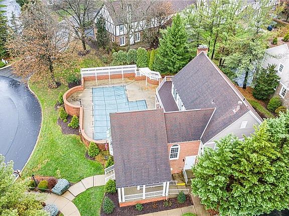 4th image of 217 Allenberry Cir