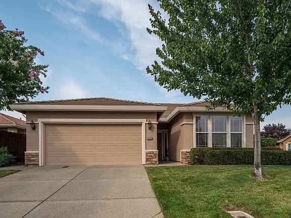 3rd image of 3600 Brighton Ct