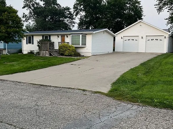 601 Drury Ln, Le Grand, IA 50142