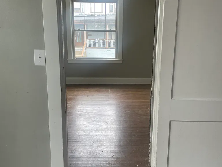 54 Lynwood Ave #1 — Photo 7