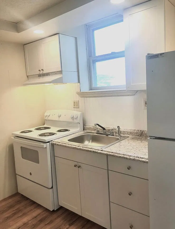 1 bed, 750 sqft, $1,160 — Photo 3