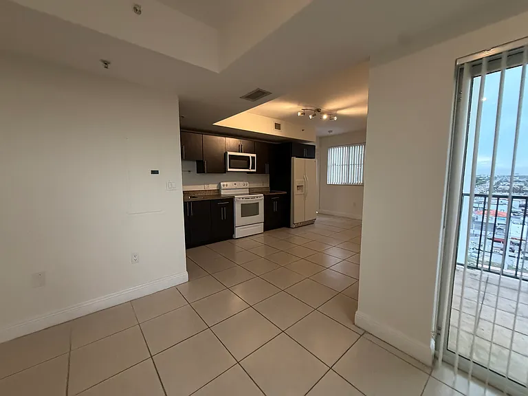 6357 SW 8th St #714 — Photo 37
