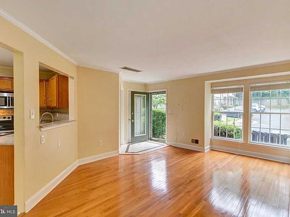 4th image of 9193 Cardinal Forest Ln #11