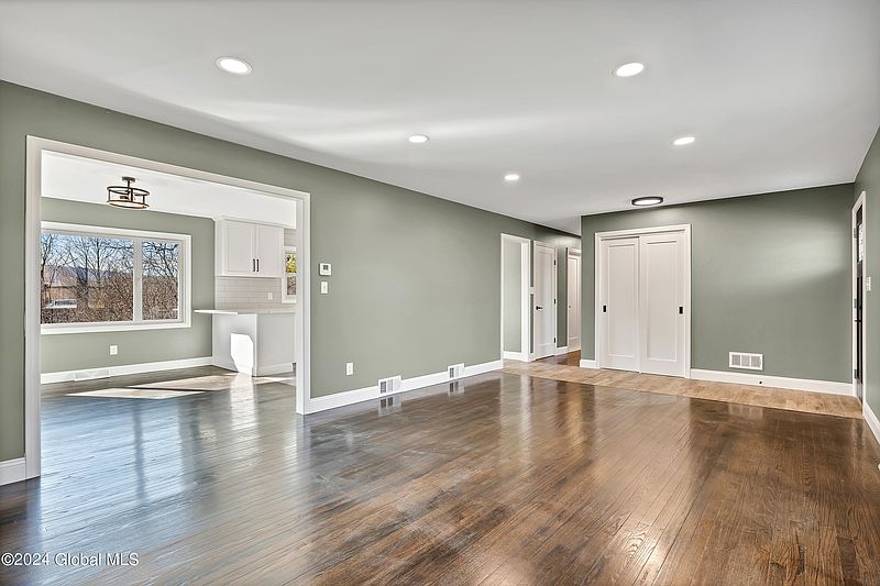 4th image of 6231 Hawes Road
