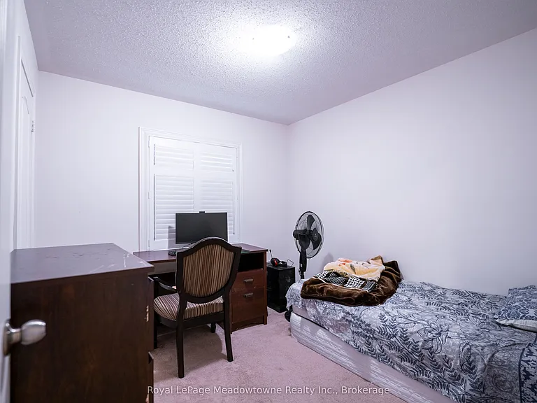 1528 Chretien St — Photo 21