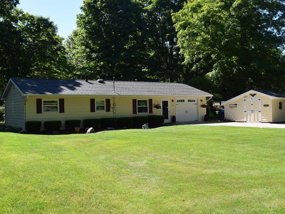 1st image of 3982 Riverview Dr S