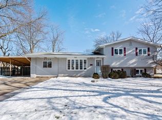 3716 Courtwood Dr, Fort Wayne, IN 46815