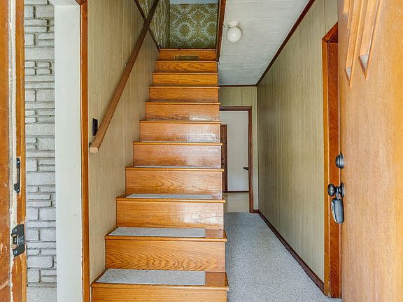 4th image of 1343 Piney Flats Rd