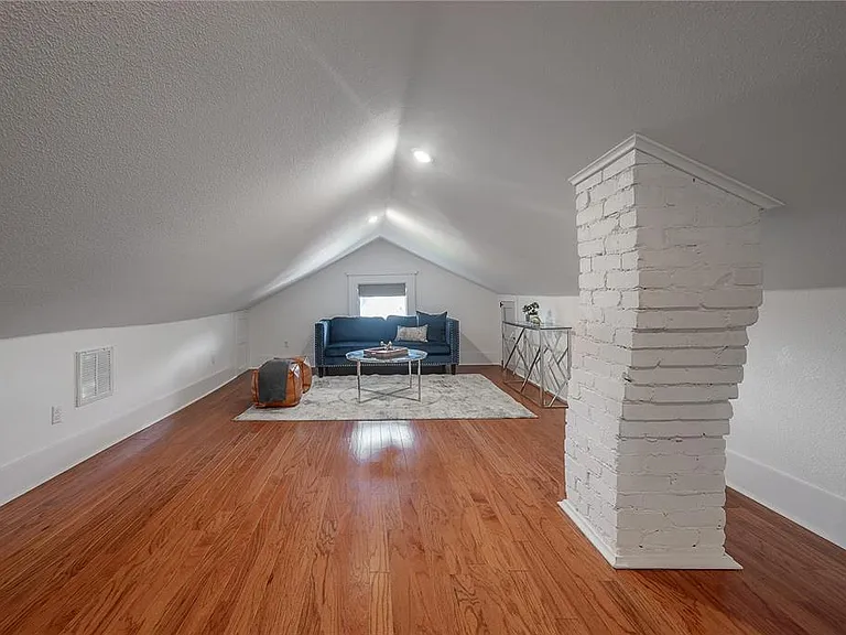 5301 N Central Ave — Photo 41