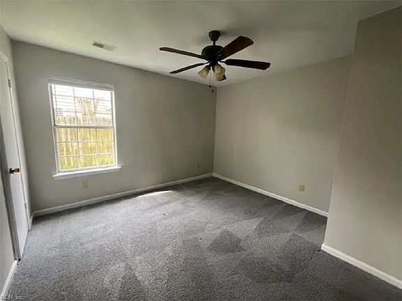 5th image of 4005 Rainbow Dr