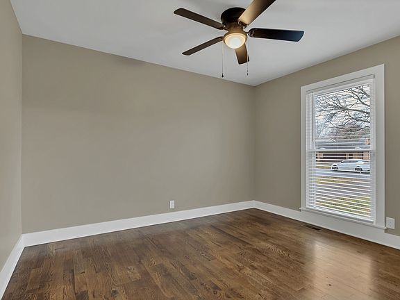 5th image of 4004 Port Jamaica Ct