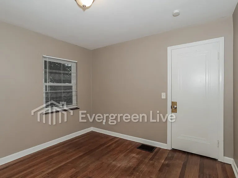 2032 Sundale Ave — Photo 12