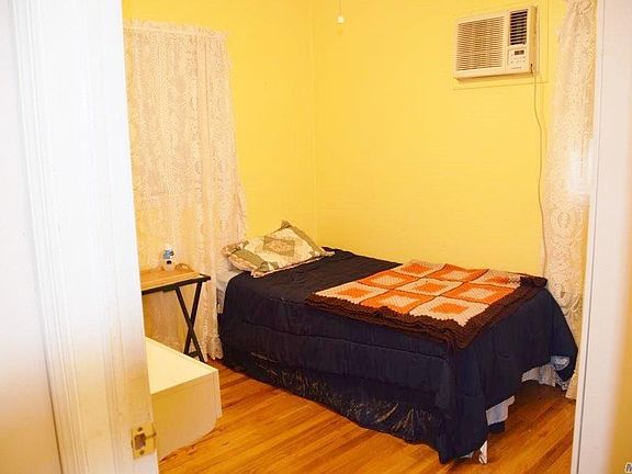 5th image of 222 Nevada St