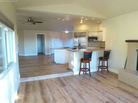 4th image of 5360 Coit Dr