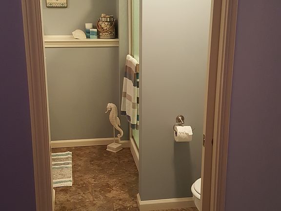 4th bedroom full bathroom