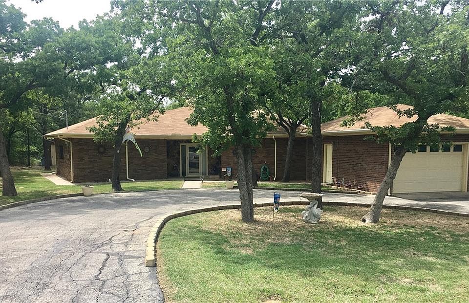 1st image of 161 Brazos Dr