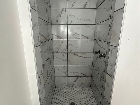 Newly Renovated Shower!
