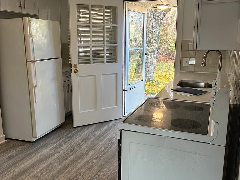 5 Lansdale Ave #5 — Photo 8