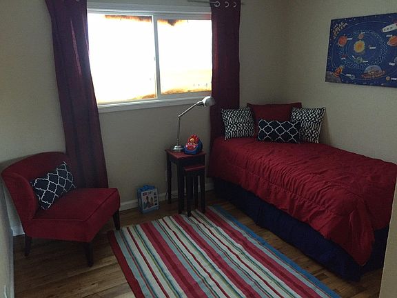 2nd image of 2122 Lanai Ave
