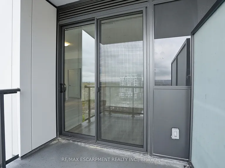 2075 Lakeshore Rd #1002 — Photo 20