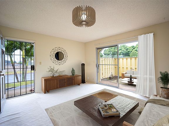 4th image of 94-1004 Kaukahi Pl