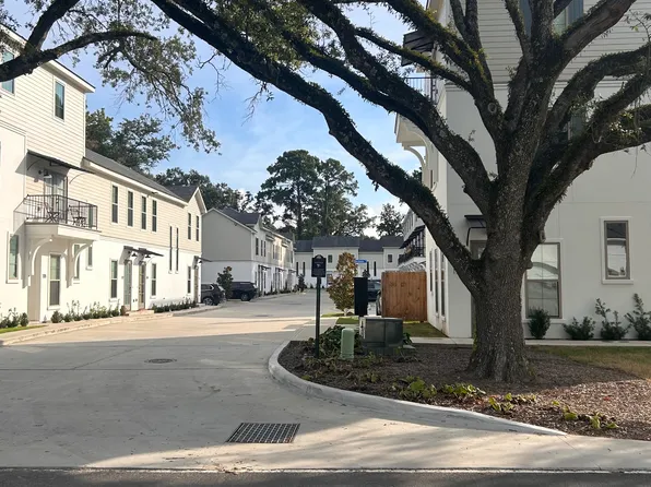 210 Steiner Oaks, Lafayette, LA 70508