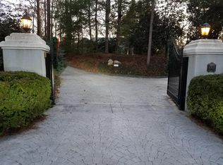 8765 Lakeside Way, Gainesville, GA 30506