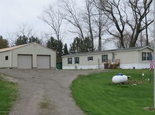 2095 S Lacey Lake Rd, Bellevue, MI 49021