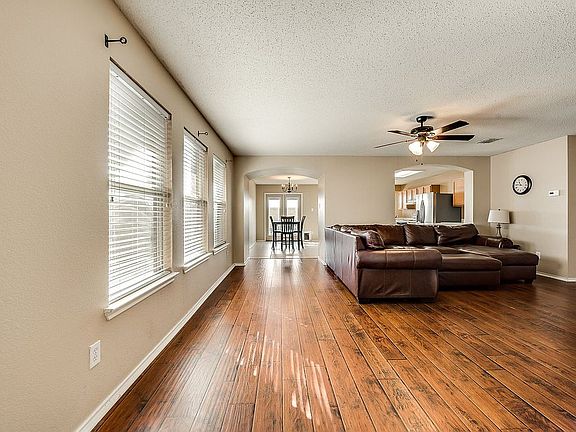 2nd image of 4116 Fossile Butte Dr