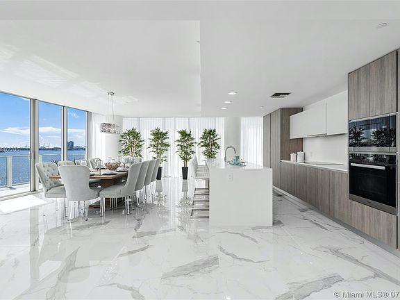 5th image of 2900 NE 7th Ave Unit Bh407