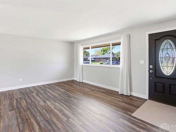 5th image of 5869 Beecham Dr