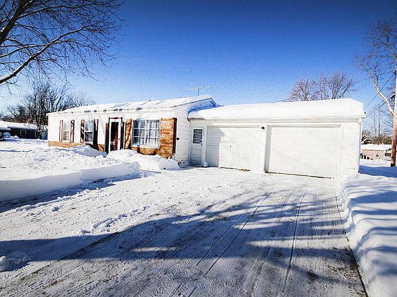 2nd image of 1630 Northfield Dr