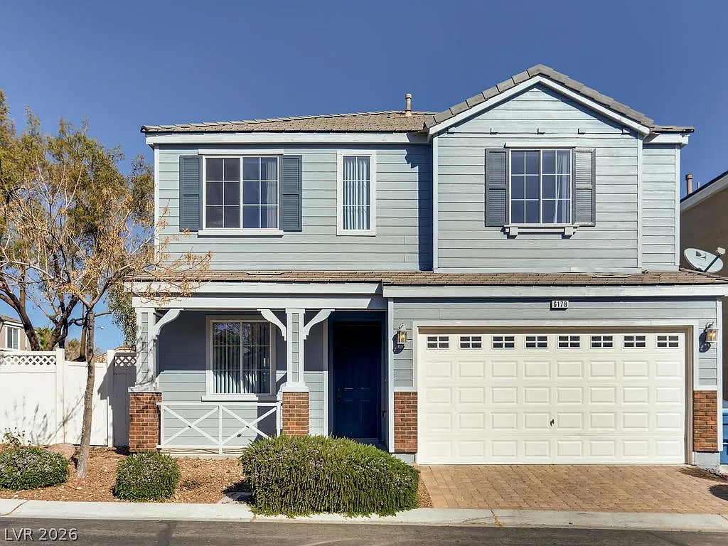 4 bed, 3.0 bath, 1787 sqft, $2,300 — Photo 1