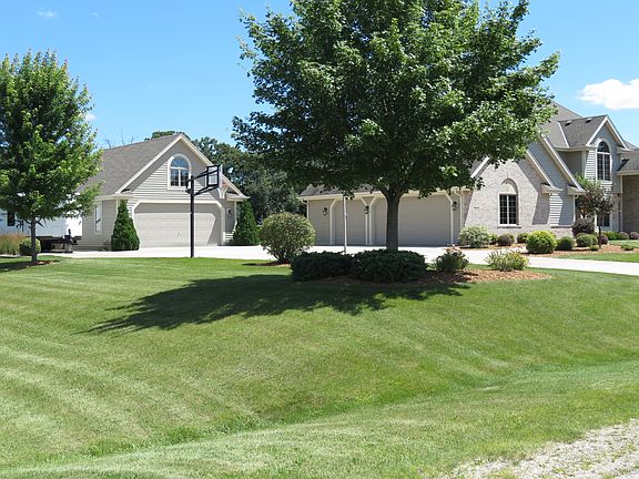 2nd image of W307S8760 Woodland Dr