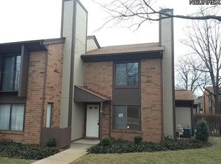 4525 Saint James Cir NW, Canton, OH 44708