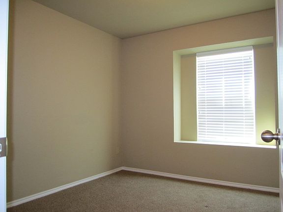 4th image of 13504 Bradbury Ln