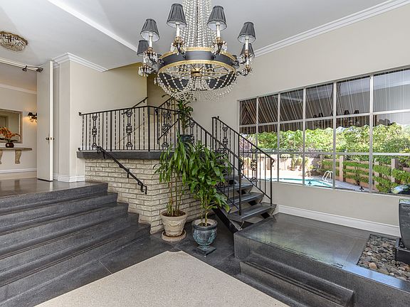 4th image of 4200 Laurel Canyon Blvd APT 204